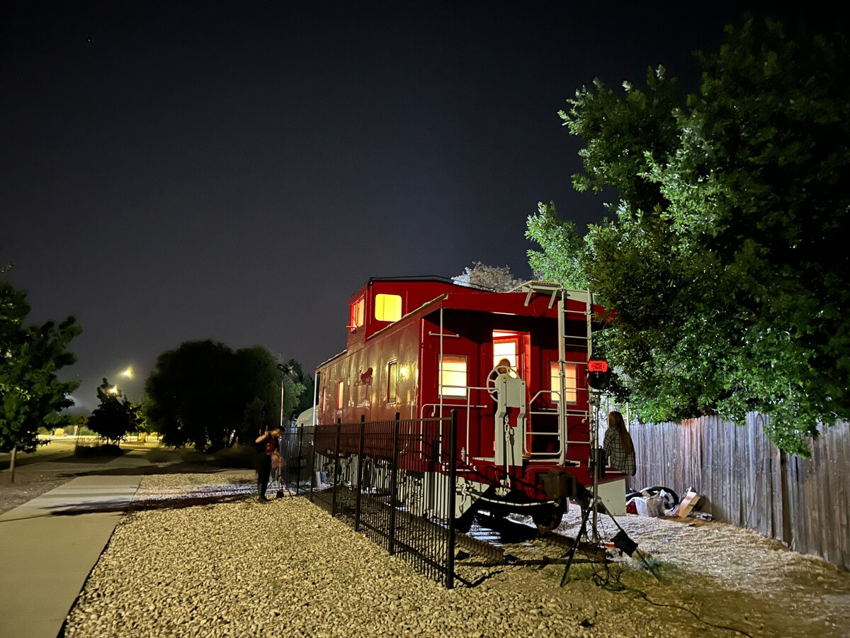 01-photo-shoot-night.jpg
